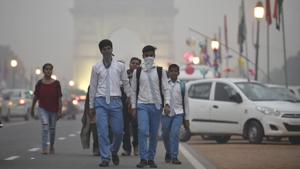 Rolling out the odd-even scheme is easy but the introduction of ‘peak’ and ‘off-peak’ travel could be a tedious process.(Raj K Raj/HT PHOTO) Rolling out the odd-even scheme is easy but the introduction of ‘peak’ and ‘off-peak’ travel could be a tedious process.(Raj K Raj/HT PHOTO)