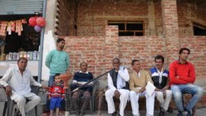 Candidates fielded by all major contenders belong to the Gujjar community.(Burhaan Kinu/HT Photo) Candidates fielded by all major contenders belong to the Gujjar community.(Burhaan Kinu/HT Photo)