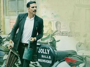 Akshay Kumar is Jagdishwar Mishra aka Jolly, a maverick junior lawyer who has no qualms about breaking the rules. Akshay Kumar is Jagdishwar Mishra aka Jolly, a maverick junior lawyer who has no qualms about breaking the rules.