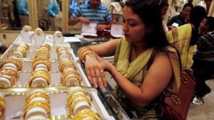 the All India Gem & Jewellery Trade Federation (GJF), which represents 250 jewellery associations, said demand began picking up in the past few weeks.(Reuters File Photo) the All India Gem & Jewellery Trade Federation (GJF), which represents 250 jewellery associations, said demand began picking up in the past few weeks.(Reuters File Photo)