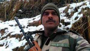 Last month, Tej Bahadur’s videos on social media where he had also accused his officers of illegally selling ration to outsiders, triggered a row and embarrassed the BSF and the government.(File ohoto) Last month, Tej Bahadur’s videos on social media where he had also accused his officers of illegally selling ration to outsiders, triggered a row and embarrassed the BSF and the government.(File ohoto)
