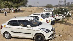 With the strike continuing for the seventh day, most Ola cabs have been parked outside the Ola office in Gurgaon.(Sanjeev Verma/HT PHOTO) With the strike continuing for the seventh day, most Ola cabs have been parked outside the Ola office in Gurgaon.(Sanjeev Verma/HT PHOTO)