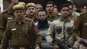A city court on Thursday finally acquitted Mohammed Rafiq Shah and Mohammed Hussain Fazili of all charges, clearing their way to freedom.(Vipin Kumar/HT PHOTO) A city court on Thursday finally acquitted Mohammed Rafiq Shah and Mohammed Hussain Fazili of all charges, clearing their way to freedom.(Vipin Kumar/HT PHOTO)