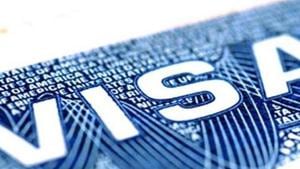 The Indian government has started a dialogue with US lawmakers to resolve the H1B visa issue.(HT Archive) The Indian government has started a dialogue with US lawmakers to resolve the H1B visa issue.(HT Archive)