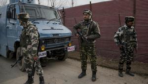 Paramilitary soldiers stand guard outside a base camp near the site of a gun battle with militants in Hajin Village, some 38 kilometers northeast of Srinagar, on February 14.(AP File Photo) Paramilitary soldiers stand guard outside a base camp near the site of a gun battle with militants in Hajin Village, some 38 kilometers northeast of Srinagar, on February 14.(AP File Photo)