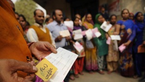 Officials say these figures are based on information collected by the income tax (I-T) department regarding cash deposits in all bank accounts, including Jan Dhan accounts.(HT File Photo)