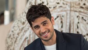 Sidharth Malhotra says he is surprised that people think it is a big deal when he is spotted taking a flight or outside the gym.(Aalok Soni/HT Photo) Sidharth Malhotra says he is surprised that people think it is a big deal when he is spotted taking a flight or outside the gym.(Aalok Soni/HT Photo)