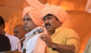 BJP Delhi president Manoj Tiwari has told partymen that they will have to choose either the party post or ticket for the upcoming MCD polls.(Raj K Raj/HT Photo) BJP Delhi president Manoj Tiwari has told partymen that they will have to choose either the party post or ticket for the upcoming MCD polls.(Raj K Raj/HT Photo)
