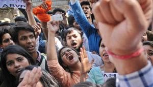 Student groups on both sides have planned a series of protests on Monday and Tuesday against the Ramjas incident.(Burhaan Kinu/HT PHOTO) Student groups on both sides have planned a series of protests on Monday and Tuesday against the Ramjas incident.(Burhaan Kinu/HT PHOTO)