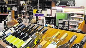 Of the stipulated target of Rs 380 crore, Star Wines and Royal Wines, in which the Garchas are main stakeholders, owe Rs 40.75 crore to the excise department, as per the notices served to these firms on February 21.(HT File Photo/Representative Image) Of the stipulated target of Rs 380 crore, Star Wines and Royal Wines, in which the Garchas are main stakeholders, owe Rs 40.75 crore to the excise department, as per the notices served to these firms on February 21.(HT File Photo/Representative Image)