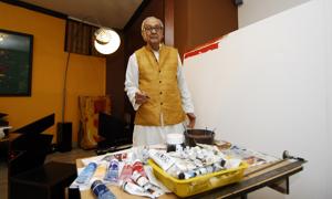 Artist SH Raza in Delhi.(Photo: Priyanka Parashar/ HT Photo) Artist SH Raza in Delhi.(Photo: Priyanka Parashar/ HT Photo)