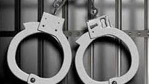 Mujjawar Anwar Fardhan, a resident of Bandra, cheated his employer of Rs32,290, said the police.(HT) Mujjawar Anwar Fardhan, a resident of Bandra, cheated his employer of Rs32,290, said the police.(HT)