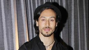 Tiger Shroff says that star-kids have double the pressure.(HT Photo) Tiger Shroff says that star-kids have double the pressure.(HT Photo)