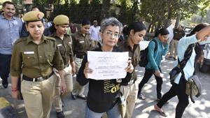 Delhi Police, interestingly this time, had deployed more women police personnel than men in a 60:40 ratio(Raj K Raj/HT Photo) Delhi Police, interestingly this time, had deployed more women police personnel than men in a 60:40 ratio(Raj K Raj/HT Photo)