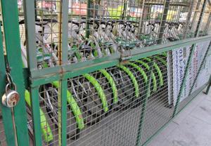 The DMRC, in association with private operators, is already operating 20 bicycle-sharing service stands at 19 stations. It has identified 13 more stations where these services would be extended(Hindustan Times) The DMRC, in association with private operators, is already operating 20 bicycle-sharing service stands at 19 stations. It has identified 13 more stations where these services would be extended(Hindustan Times)
