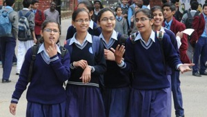 On grounds that a high school was offering dummy admissions to these students, who did not even have Class 11 documents or passing certificates, the education department has directed the school principal to submit a reply by March 24.(HT Representative Image) On grounds that a high school was offering dummy admissions to these students, who did not even have Class 11 documents or passing certificates, the education department has directed the school principal to submit a reply by March 24.(HT Representative Image)