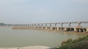 The headworks’ 14 of total 31 gates at its main barrage have gone defunct due to rust. Another 8 of the total 14 canal regulation gates have also gone beyond repairs. About 600 cusecs of water is flowing to Pakistan round-the-clock in the absence of repairs of these defunct and choking gates.(HT Photo) The headworks’ 14 of total 31 gates at its main barrage have gone defunct due to rust. Another 8 of the total 14 canal regulation gates have also gone beyond repairs. About 600 cusecs of water is flowing to Pakistan round-the-clock in the absence of repairs of these defunct and choking gates.(HT Photo)