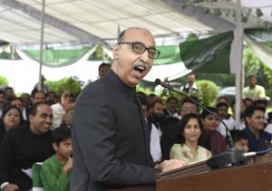 Abdul Basit, Pakistan's high commissioner to India, during Pakistan's independence day celebrations in New Delhi, August 14, 2016. Basit’s spell in Delhi has coincided neatly with that of the Modi administration, so he has watched the Indian Prime Minister more closely than any other Pakistani official.(Arvind Yadav/HT Photo) Abdul Basit, Pakistan's high commissioner to India, during Pakistan's independence day celebrations in New Delhi, August 14, 2016. Basit’s spell in Delhi has coincided neatly with that of the Modi administration, so he has watched the Indian Prime Minister more closely than any other Pakistani official.(Arvind Yadav/HT Photo)