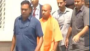 Uttar Pradesh chief minister Yogi Adityanath visits the 2008 gangrape and acid attack survivor who was assaulted again on Thursday by the same suspects at a Lucknow hospital.(ANI) Uttar Pradesh chief minister Yogi Adityanath visits the 2008 gangrape and acid attack survivor who was assaulted again on Thursday by the same suspects at a Lucknow hospital.(ANI)