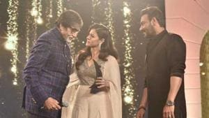 <p>It's barely been an hour since things got rolling and it already seems like this edition of the Hindustan Times Most Stylish Awards will be different from previous years. The who's who of Mumbai are all set to dazzle at the Taj Land's End in Bandra on Friday evening, with their panache, chic outfits, and, of course, their impeccable style. The event kicked off with a captivating performance by singer Kailash Kher. The singer crooned a number of his songs, including the classic Teri deewani, Tauba tauba and Saiyaan. Meanwhile, things at the red carpet heated up as the ladies started walking in. </p>
