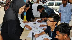 Voters at a polling booth in Thane , February 21. With the stated intention of improving “transparency in electoral funding,” the government has accomplished precisely the opposite objective(Praful Gangurde/HT Photo) Voters at a polling booth in Thane , February 21. With the stated intention of improving “transparency in electoral funding,” the government has accomplished precisely the opposite objective(Praful Gangurde/HT Photo)