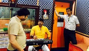 Delhi BJP chief Manoj Tiwari records the song ‘Bhajpa Dil main, Bhajpa Dilli main’ at a studio in Karkardooma. Delhi BJP chief Manoj Tiwari records the song ‘Bhajpa Dil main, Bhajpa Dilli main’ at a studio in Karkardooma.