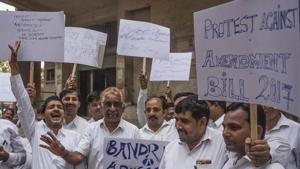 Lawyers protest at Bandra court in Mumbai on Friday.(Satish Bate/HT Photo) Lawyers protest at Bandra court in Mumbai on Friday.(Satish Bate/HT Photo)
