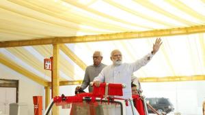 Prime Minister Narendra Modi at the tunnel end of Chenani-Nashri Tunnel in Jammu Kashmir(Twitter/ PIB Photo) Prime Minister Narendra Modi at the tunnel end of Chenani-Nashri Tunnel in Jammu Kashmir(Twitter/ PIB Photo)
