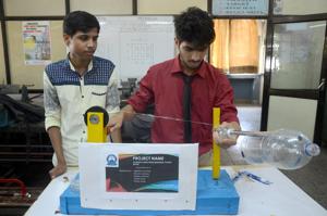 File photo of a technical exhibition at Fr. Agnel ITI at Vashi in Navi Mumbai. The quality standards of ITIs will now be audited by the IIT and NIT.(HT Photo) File photo of a technical exhibition at Fr. Agnel ITI at Vashi in Navi Mumbai. The quality standards of ITIs will now be audited by the IIT and NIT.(HT Photo)