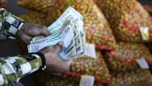 In India, 32% of youth are willing to deal in cash to help businesses survive, says the EY’s Europe, Middle East, India and Africa (EMEIA) Fraud Survey.(AP File) In India, 32% of youth are willing to deal in cash to help businesses survive, says the EY’s Europe, Middle East, India and Africa (EMEIA) Fraud Survey.(AP File)