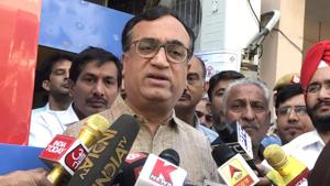 Delhi Pradesh Congress Committee chief, Ajay Maken speaks to media after casting his vote for the Rajouri Garden bypolls.(HT PHOTO) Delhi Pradesh Congress Committee chief, Ajay Maken speaks to media after casting his vote for the Rajouri Garden bypolls.(HT PHOTO)