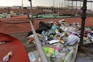 Garbage left on Yamuna’s bank after the Art of Living's World Culture Festival in March 2016. Scientists estimated that ecology of more than 420 acres of floodplains was adversely affected by the event.(Sushil Kumar/Hindustan Times) Garbage left on Yamuna’s bank after the Art of Living's World Culture Festival in March 2016. Scientists estimated that ecology of more than 420 acres of floodplains was adversely affected by the event.(Sushil Kumar/Hindustan Times)