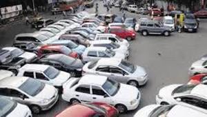 Residents have recommended creating additional parking space to make up for the lack of parking spots outside many buildings.(HT File Photo) Residents have recommended creating additional parking space to make up for the lack of parking spots outside many buildings.(HT File Photo)