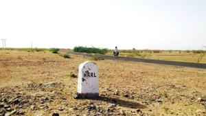 The proposed site for HPCL refinery in Barmer district of Rajasthan.(Manoj Ahuja/HT Photo) The proposed site for HPCL refinery in Barmer district of Rajasthan.(Manoj Ahuja/HT Photo)
