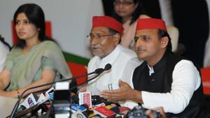 Samajwadi Party national president Akhilesh Yadav addressing a press conference at the party office in Lucknow on Saturday.(Subhankar Chakraborty/ HT Photo) Samajwadi Party national president Akhilesh Yadav addressing a press conference at the party office in Lucknow on Saturday.(Subhankar Chakraborty/ HT Photo)
