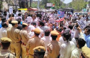 Mewat Yuva Sangthan took out a silent march in Alwar on April 10 demanding arrest of accused in the Pehlu Khan lynching case.(Ht File Photo.) Mewat Yuva Sangthan took out a silent march in Alwar on April 10 demanding arrest of accused in the Pehlu Khan lynching case.(Ht File Photo.)