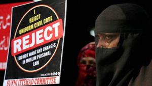 Women protest against any change in Muslim personal law at Thane in Maharashtra.(PTI File Photo) Women protest against any change in Muslim personal law at Thane in Maharashtra.(PTI File Photo)
