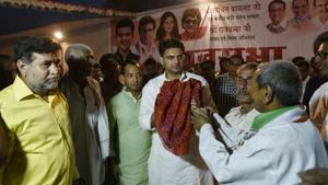Senior Congress leader Sachin Pilot campaigns for the party candidate from Aya Nagar, Ved Pal.(Vipin Kumar/HT) Senior Congress leader Sachin Pilot campaigns for the party candidate from Aya Nagar, Ved Pal.(Vipin Kumar/HT)