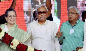 Congress president Sonia Gandhi with Bihar chief minister Nitish Kumar and RJD chief Lalu Prasad(File photo/PTI) Congress president Sonia Gandhi with Bihar chief minister Nitish Kumar and RJD chief Lalu Prasad(File photo/PTI)