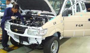 The workers at General Motors Halol plant have been on a strike—”without affecting production”—for 35 days demanding that they be retained by Chinese automaker SAIC which will take over the plant.(HT File Photo) The workers at General Motors Halol plant have been on a strike—”without affecting production”—for 35 days demanding that they be retained by Chinese automaker SAIC which will take over the plant.(HT File Photo)
