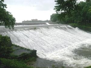 Currently, the civic body supplies 3,750 million liters of water daily .(HT File Photo)