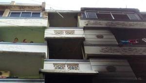 Police suspect a short circuit caused the fire at the apartment building in Chennai on May 8, 2017.(ANI) Police suspect a short circuit caused the fire at the apartment building in Chennai on May 8, 2017.(ANI)