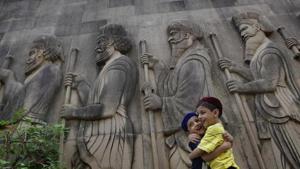 A group, which includes members of the Zoroastrian diaspora, has started an online petition to nominate senior Supreme Court advocate Firoze Andhyarujina as their delegate in the Commission(HT File Photo) A group, which includes members of the Zoroastrian diaspora, has started an online petition to nominate senior Supreme Court advocate Firoze Andhyarujina as their delegate in the Commission(HT File Photo)