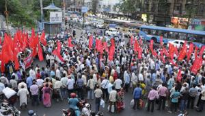 Left Front leaders and supporters take out a rally against Trinamool Congress leaders, involved in the Narada sting, at Esplanade in Kolkata.(Samir Jana/HT File Photo) Left Front leaders and supporters take out a rally against Trinamool Congress leaders, involved in the Narada sting, at Esplanade in Kolkata.(Samir Jana/HT File Photo)