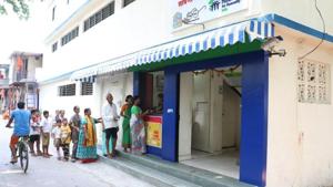 The toilet that they use is powered by solar energy, has 20 clean cubicles and uninterrupted water supply. Also, it is only accessible to those who have a smart card.(Ritwik Sawant) The toilet that they use is powered by solar energy, has 20 clean cubicles and uninterrupted water supply. Also, it is only accessible to those who have a smart card.(Ritwik Sawant)