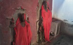 Idols of lord Buddha found at Bhuraha village in Gaya, being worshipped as Hindu goddesses. (HT Photo/Anil Kumar Ojha) Idols of lord Buddha found at Bhuraha village in Gaya, being worshipped as Hindu goddesses. (HT Photo/Anil Kumar Ojha)