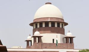 Sunita Tiwari, the lawyer who filed the petition in the Supreme Court, had put her signature on the online campaign. She said that before filing the petition she contacted the anti-FGM campaigners asking them to join her as fellow litigants but there was no response.(HT file) Sunita Tiwari, the lawyer who filed the petition in the Supreme Court, had put her signature on the online campaign. She said that before filing the petition she contacted the anti-FGM campaigners asking them to join her as fellow litigants but there was no response.(HT file)