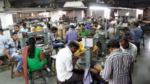 Workers at a diamond factory in Ahmedabad, Gujarat.(HT File) Workers at a diamond factory in Ahmedabad, Gujarat.(HT File)