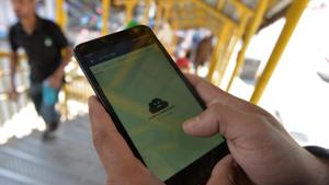 Social media services such as services Facebook, Twitter and WhatsApp have been blocked in Kashmir since April 26 after an upsurge in violence in the region.(AFP File Photo) Social media services such as services Facebook, Twitter and WhatsApp have been blocked in Kashmir since April 26 after an upsurge in violence in the region.(AFP File Photo)