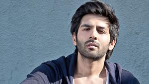 Kartik Aaryan says he is careful of his film choices as he is in his early stage of career.(HT Photo) Kartik Aaryan says he is careful of his film choices as he is in his early stage of career.(HT Photo)